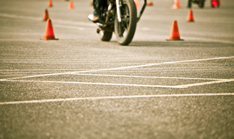 Att ta motorcykelkörkort tar tid